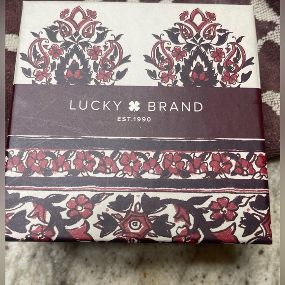 NWT 🆕 Lucky Brand Est 1990 silver dangle earrings - Picture 6 of 6